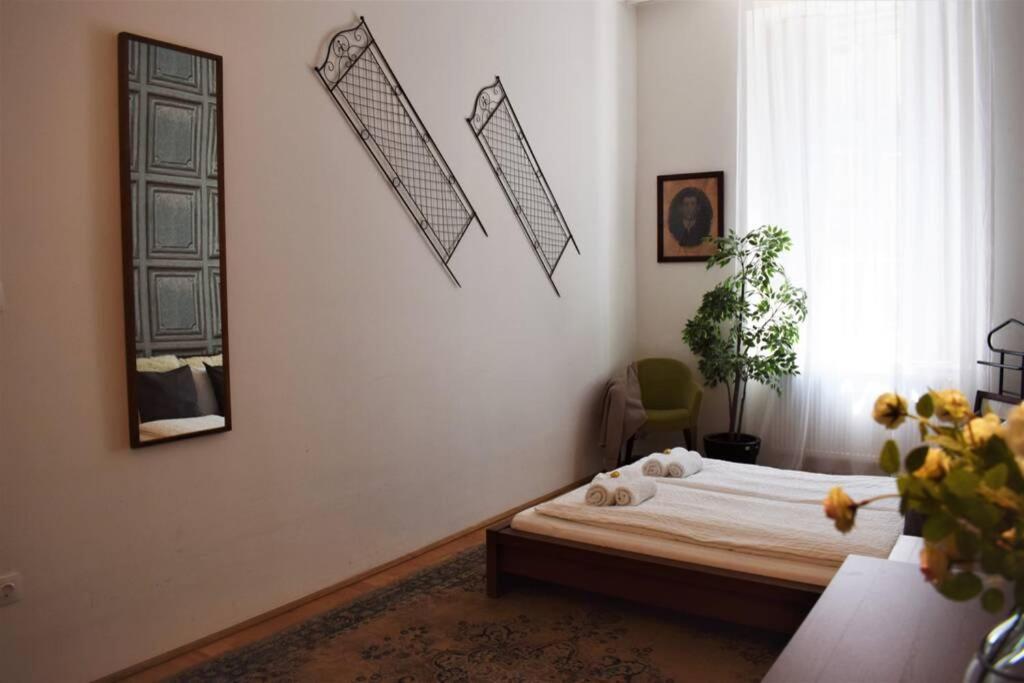 Your Gorgeous And Spacious Dream Home Free Parking 부다페스트 외부 사진