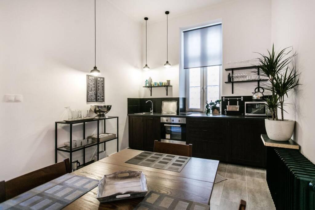 Your Gorgeous And Spacious Dream Home Free Parking 부다페스트 외부 사진